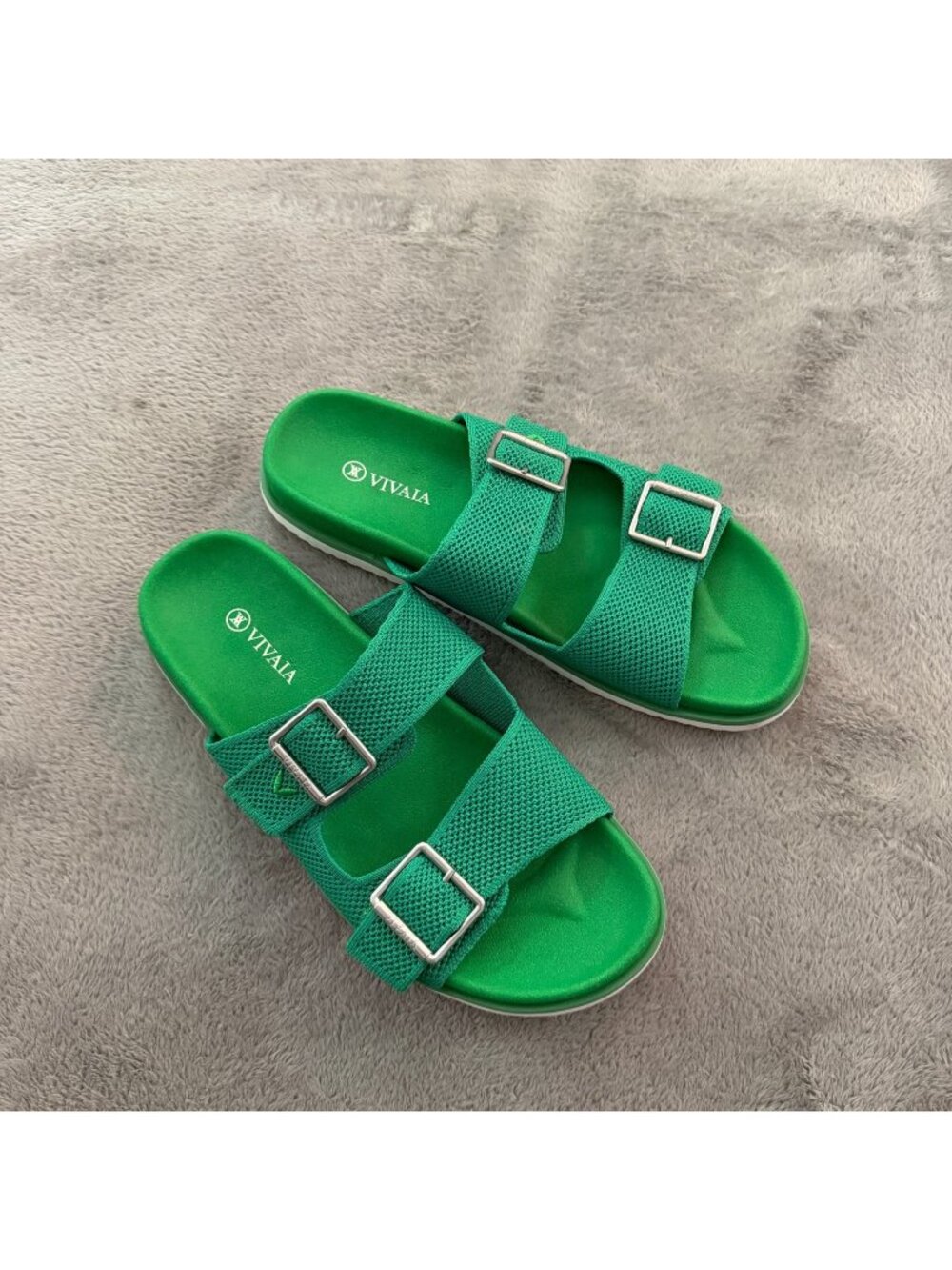 Vivaia Nikki Slide Sandals Shoes Green Womens size 40 US 9 Comfort